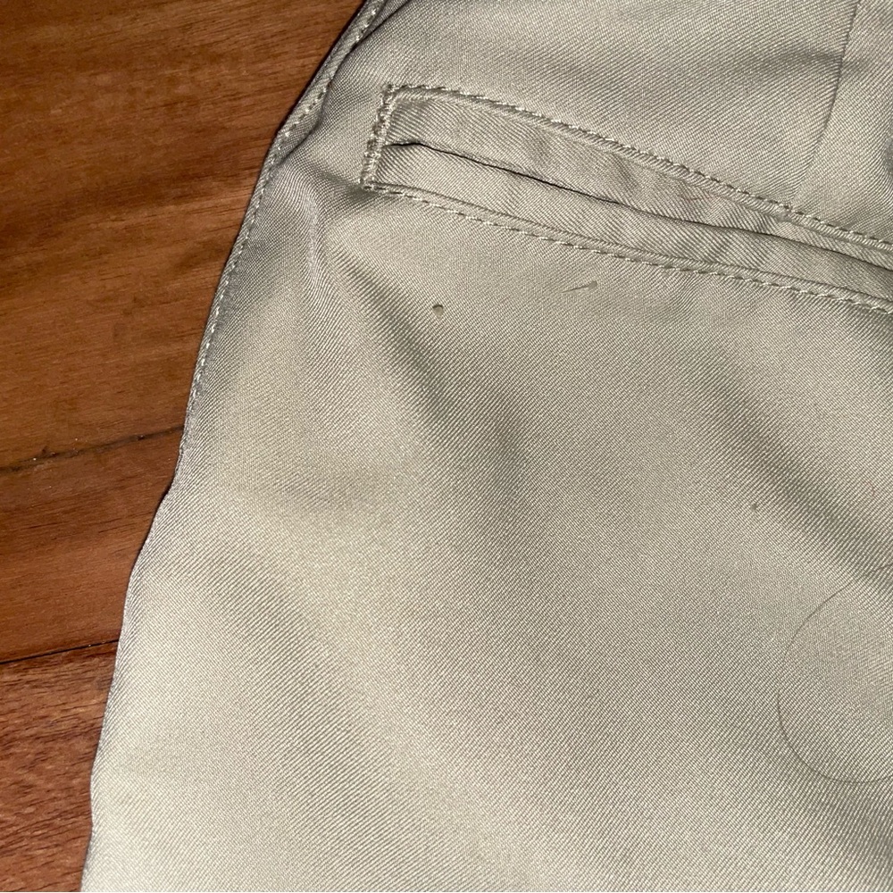 2 Pairs Boys’ Flat Front Stretch Performance Shorts-khaki
Size 6 - Picture 8 of 11